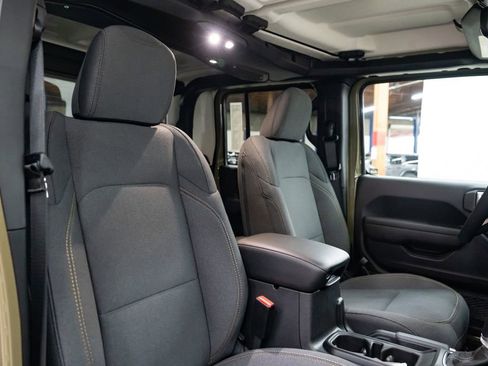 New 2026 Jeep Gladiator Sport image 27