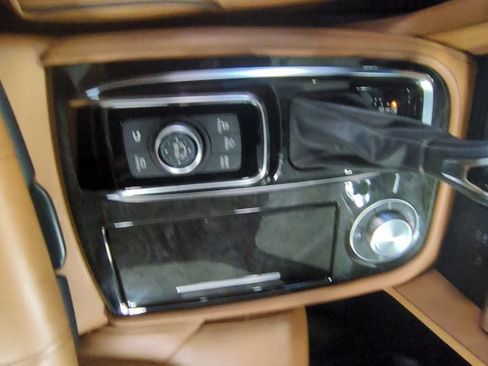 Used 2023 INFINITI QX80 Sensory w/ Cargo Package AWD/4WD image 18