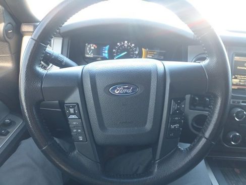 Used 2015 Ford Expedition XLT w/ Equipment Group 202A image 15