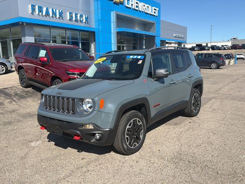 Used 2015 Jeep Renegade Trailhawk AWD/4WD image 1