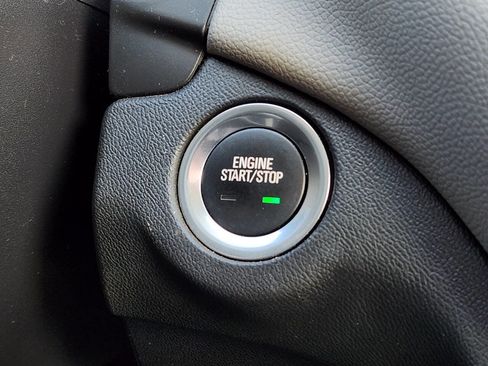 Used 2024 Chevrolet Equinox LT AWD/4WD image 24