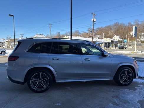 Certified 2025 Mercedes-Benz GLS 450 4MATIC image 11