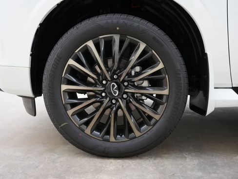 New 2026 INFINITI QX80 Autograph w/ Premium Cargo Package AWD/4WD image 26