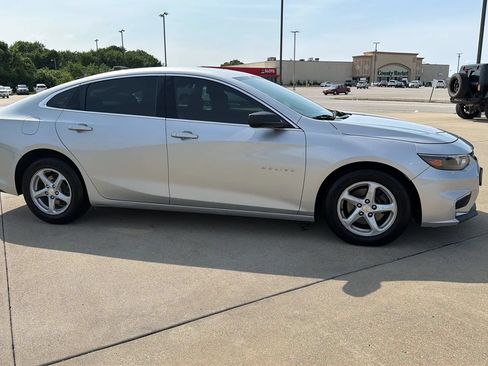 Used 2018 Chevrolet Malibu LS FWD image 20