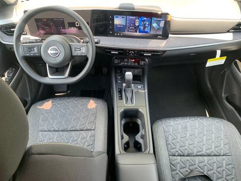 New 2026 Nissan Kicks SV w/ Cold Weather Package FWD image 11