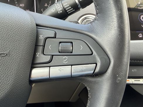 Certified 2023 Cadillac XT4 Luxury w/ Driver Awareness Package FWD image 26