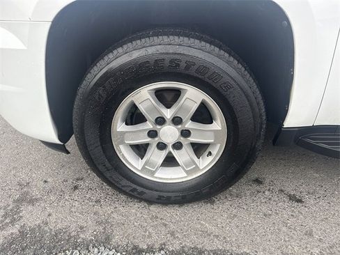 Used 2010 GMC Yukon XL SLT image 10