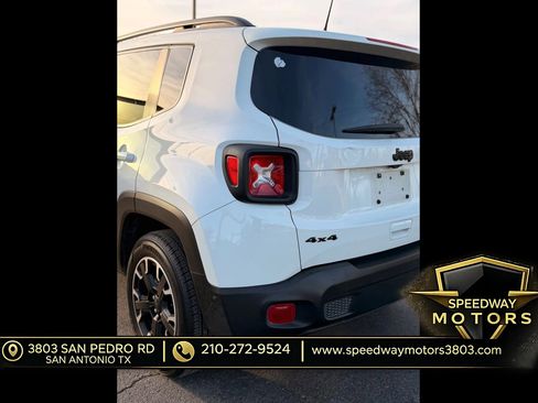 Used 2023 Jeep Renegade Latitude AWD/4WD image 10