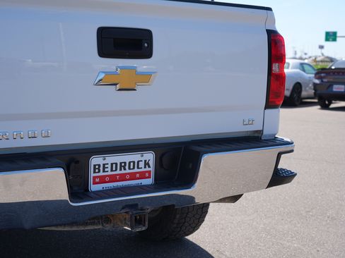 Used 2019 Chevrolet Silverado 1500 LT AWD/4WD image 10
