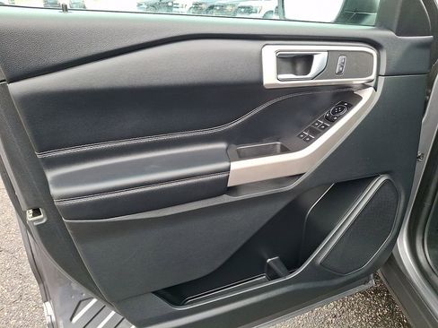 Certified 2022 Ford Explorer XLT image 14