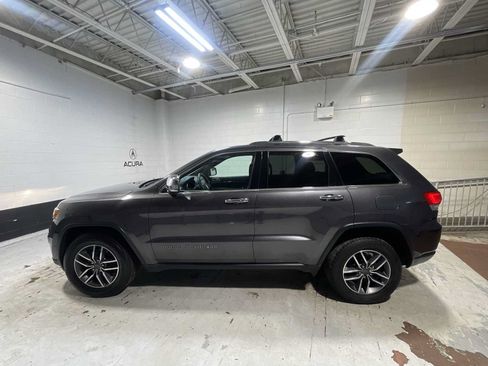 Used 2019 Jeep Grand Cherokee Limited AWD/4WD image 3