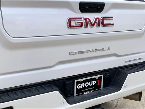 Used 2022 GMC Sierra 3500 Denali image 29
