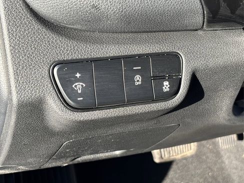 Used 2024 Kia Seltos S image 36