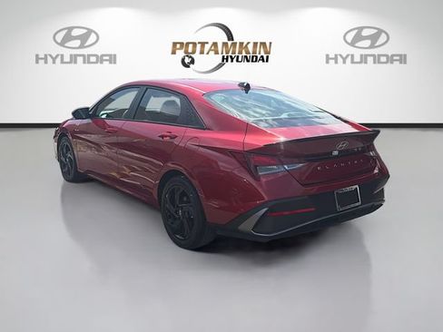 Certified 2026 Hyundai Elantra Sport FWD image 7