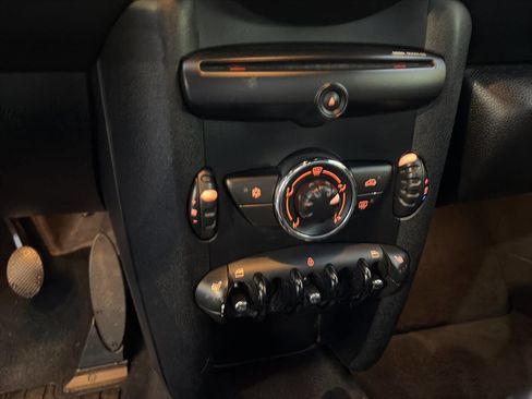 Used 2012 MINI Cooper Roadster image 24