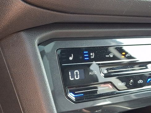 Certified 2024 Volkswagen Tiguan SEL R-Line AWD/4WD image 26