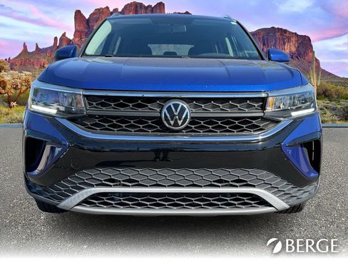 Used 2022 Volkswagen Taos SE image 6