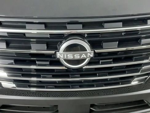 New 2025 Nissan Rogue S image 11