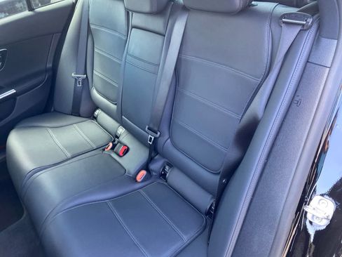 Used 2025 Mercedes-Benz C 300 4MATIC Sedan image 13