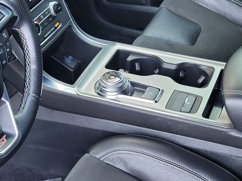 Used 2021 Ford Edge ST image 20