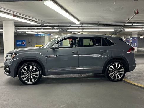 Used 2023 Volkswagen Atlas Cross Sport SEL Premium R-Line AWD/4WD image 34
