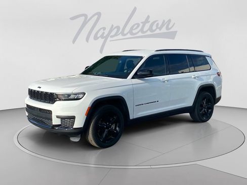 Used 2021 Jeep Grand Cherokee L Laredo RWD image 1