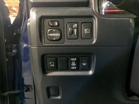 Used 2022 Toyota 4Runner Limited AWD/4WD image 35