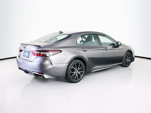 Used 2024 Toyota Camry SE FWD image 9