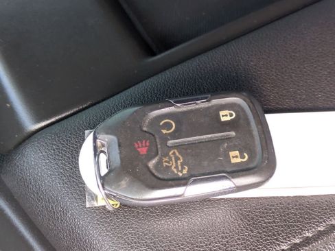 Used 2022 Chevrolet Silverado 2500 LT w/ Convenience Package image 33