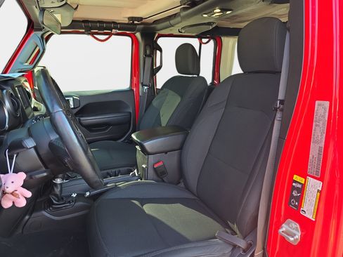 Used 2022 Jeep Wrangler Unlimited Sport AWD/4WD image 5