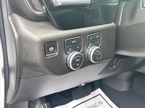 Certified 2025 GMC Sierra 1500 SLT AWD/4WD image 18