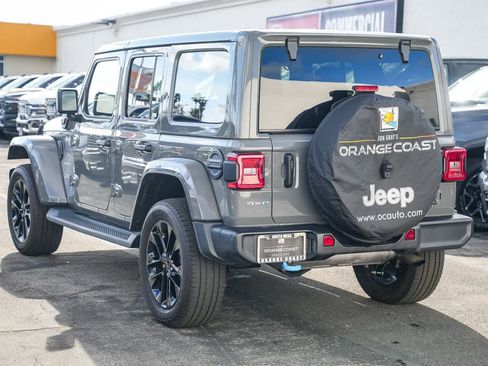 Used 2023 Jeep Wrangler Sahara w/ Cold Weather Group image 6