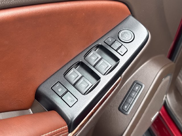 Used 2019 Chevrolet Tahoe Premier AWD/4WD image 19