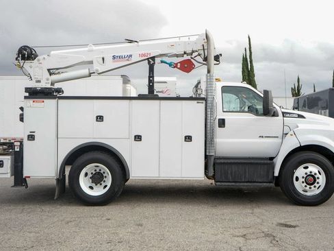 Used 2019 Ford F750 2WD Regular Cab Super Duty image 26