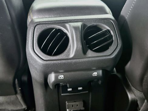 Used 2025 Jeep Wrangler Unlimited Sahara w/ Technology Group AWD/4WD image 27