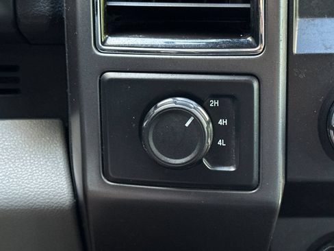 Used 2020 Ford F150 XLT AWD/4WD image 20