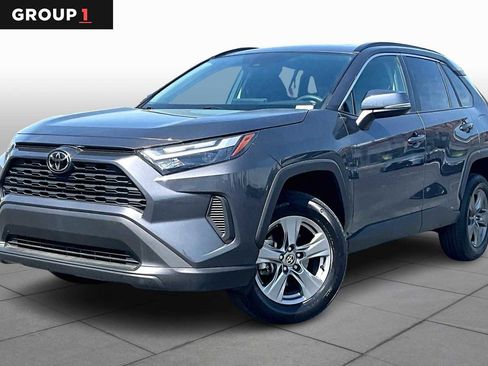 Used 2024 Toyota RAV4 XLE image 1