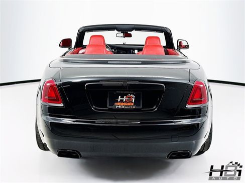 Used 2018 Rolls-Royce Dawn image 25