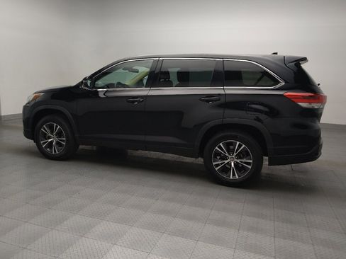 Used 2019 Toyota Highlander Plus image 3