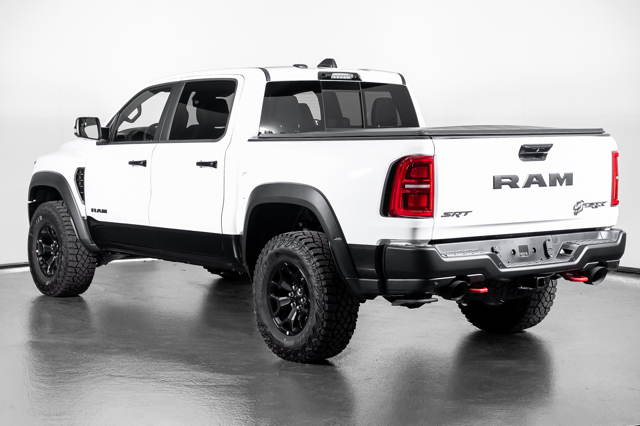 Used 2027 RAM 1500 4x4 Crew Cab image 23