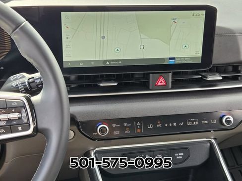 Used 2026 Kia Carnival EX FWD image 22