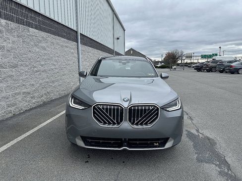 Certified 2025 BMW X3 xDrive30i w/ Premium Package image 8