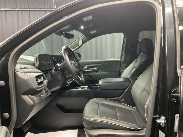 Used 2025 Chevrolet Silverado EV LT w/ LT Premium Package AWD/4WD image 7