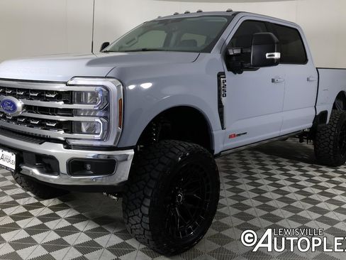 Used 2026 Ford F250 Lariat w/ Tremor Off-Road Package image 10