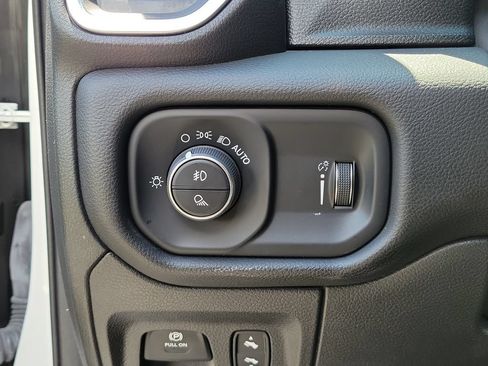 Used 2025 RAM 1500 Big Horn RWD image 13