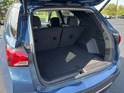 Used 2024 Chevrolet Equinox LT FWD image 20