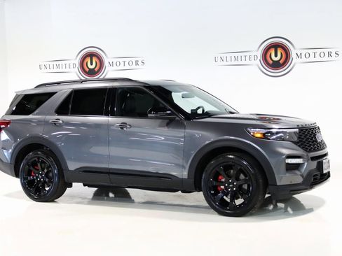 Used 2022 Ford Explorer ST w/ Equipment Group 401A image 6