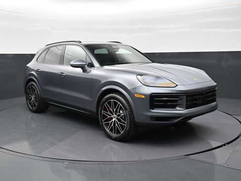 New 2026 Porsche Cayenne S AWD/4WD image 28