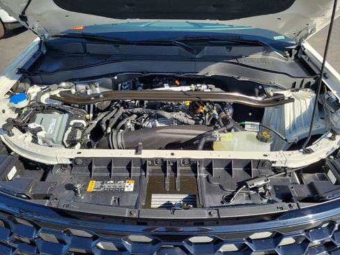 Used 2025 Ford Explorer ST-Line w/ Premium Package image 25