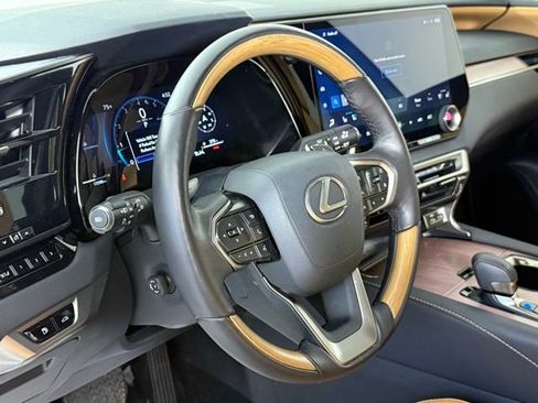 Certified 2025 Lexus RX 350 Premium w/ Accessory Package (Z1) FWD image 17